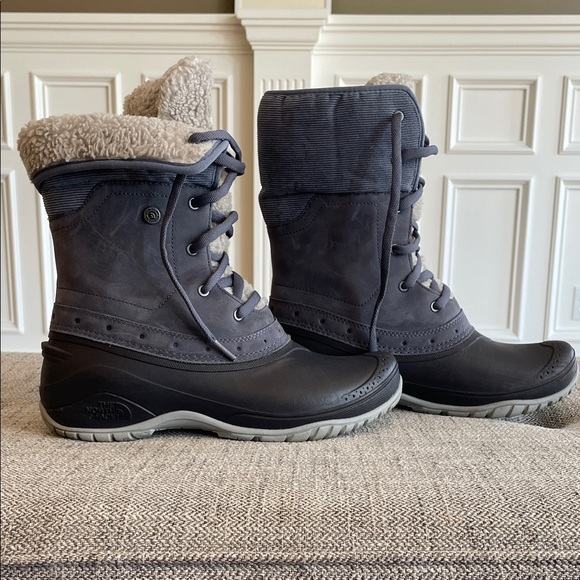 The North Face Women's Shellista II Roll Down Boots. Convertible Boots. Winter - Picture 1 of 7
